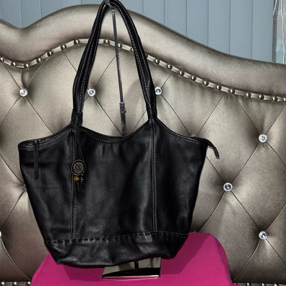 The Sak Black Leather Purse - Picture 1 of 11